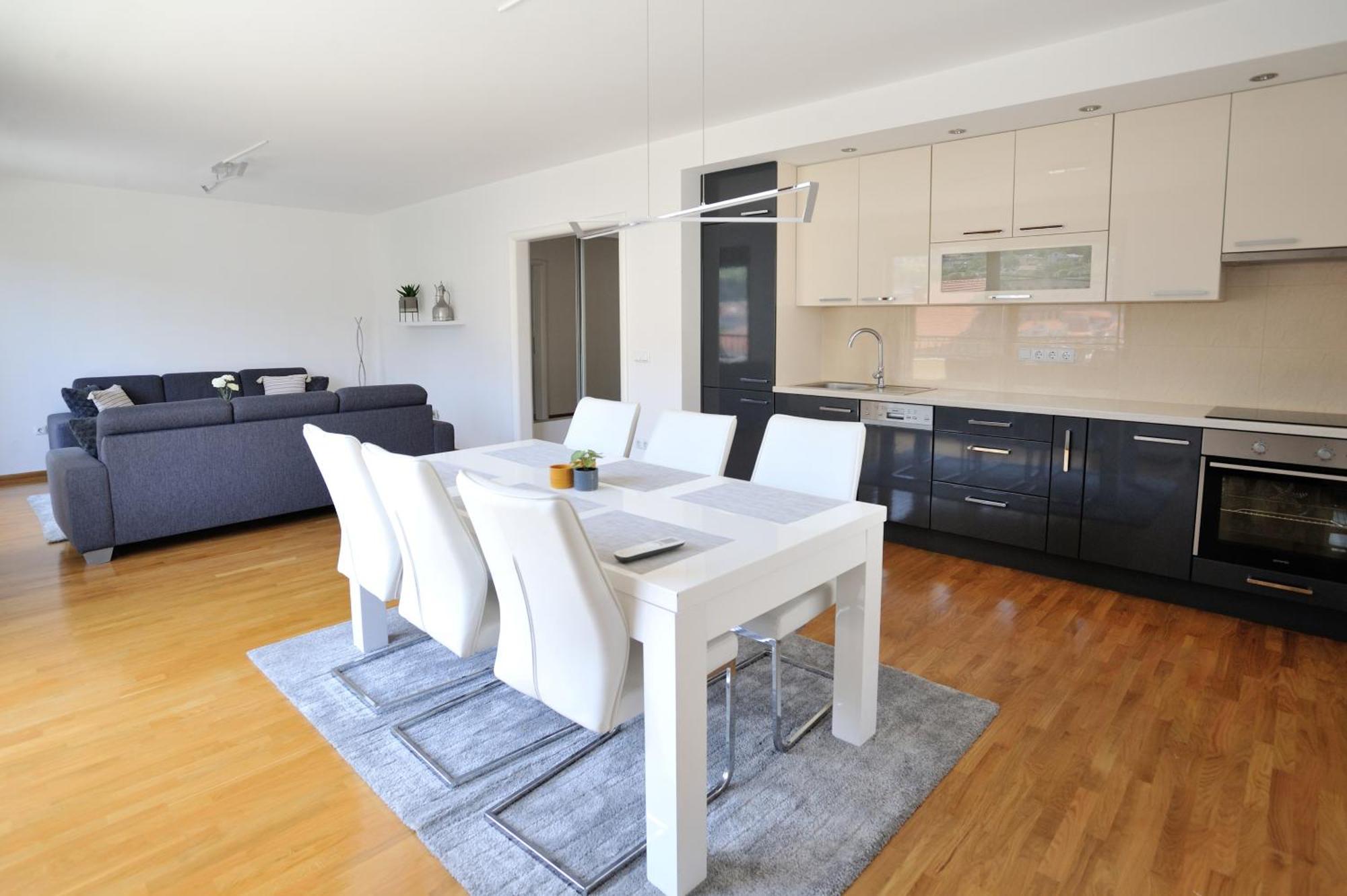 Captain'S Luxury Apartments 모스타르 외부 사진
